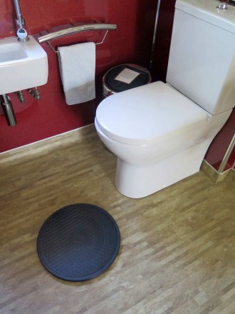 The Turntable is useful for transferring guests from one seat to another, eg wheelchair to toilet.