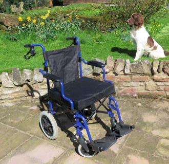 The Fenetic ECTR05 lightweight folding travel wheelchair in a bag folds down compact and is ideal for days out.