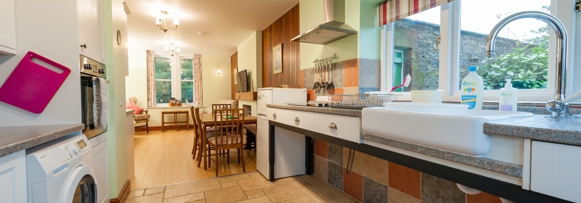 Holly Lodge Kitchen With Accessible Kitchen Worktop